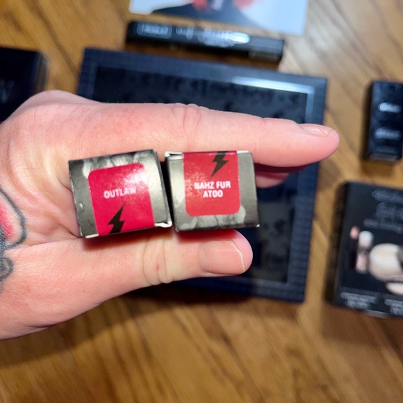 Kat Von D Cosmetics 8pc Makeup Lot *BNIB* - Picture 2 of 16